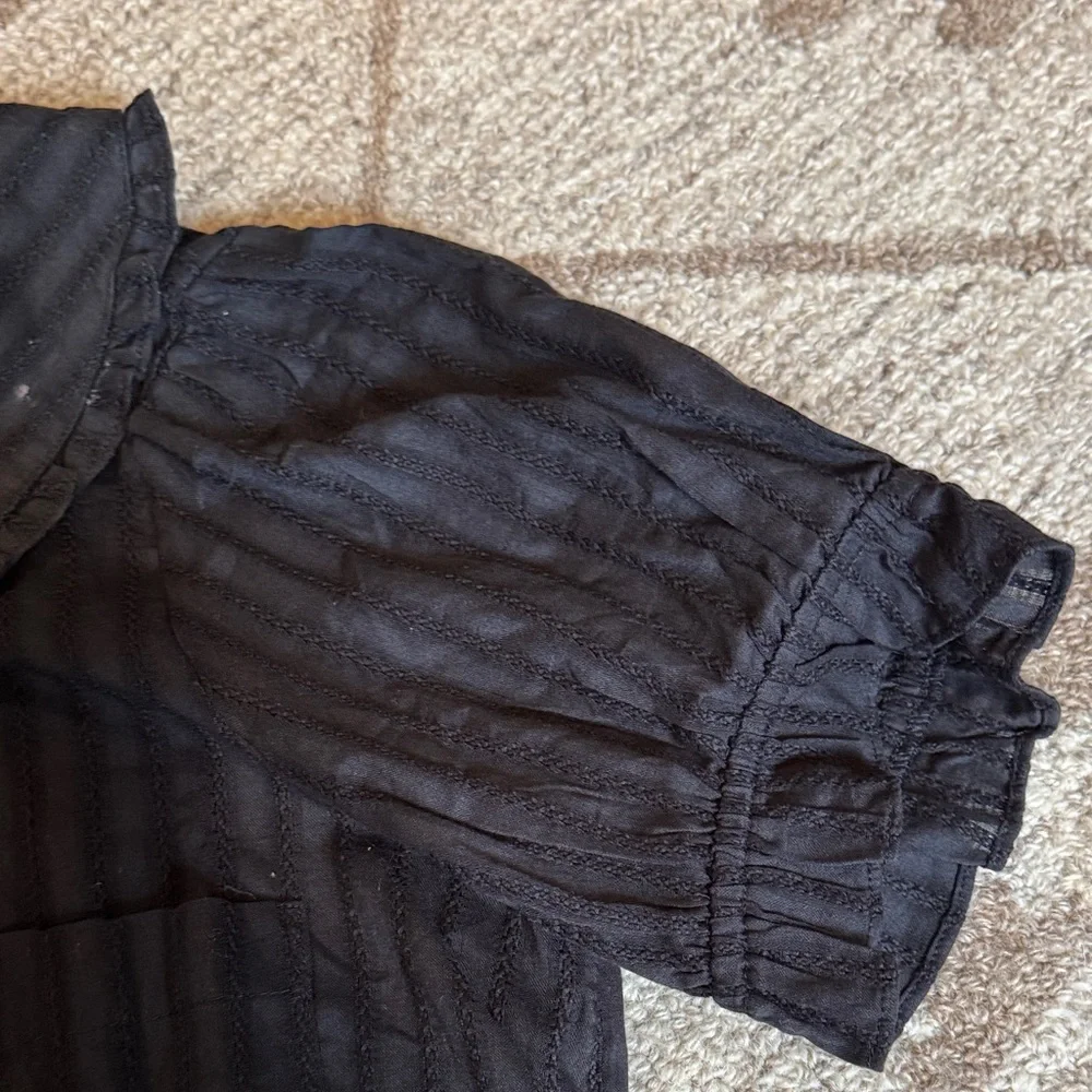 Pilcro Black Short-Sleeve Button Front Blouse